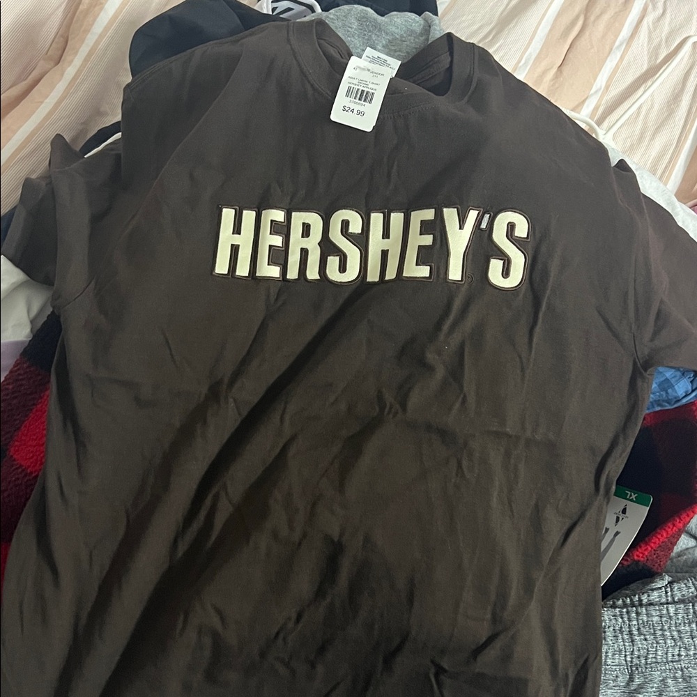 NWT hersheys